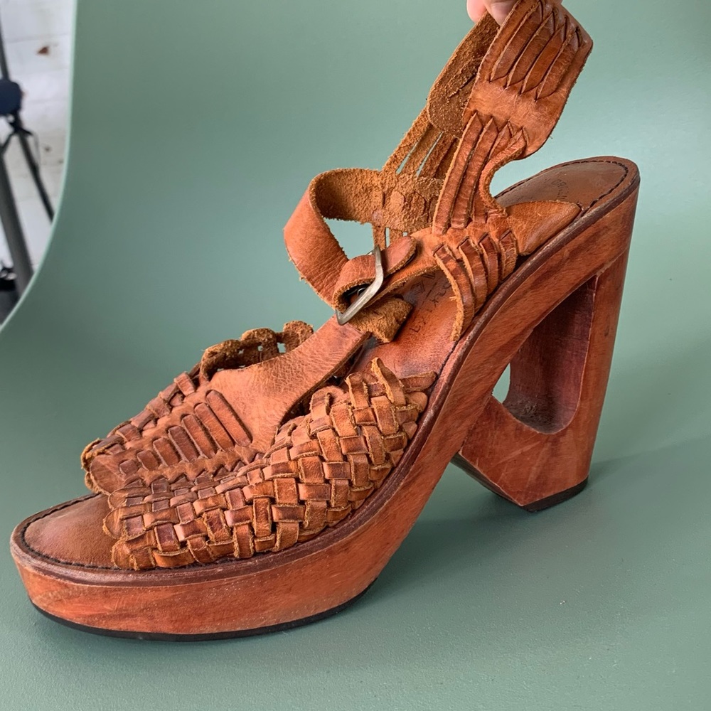 Rare 1970’s wooden Thom McAn platform sandals